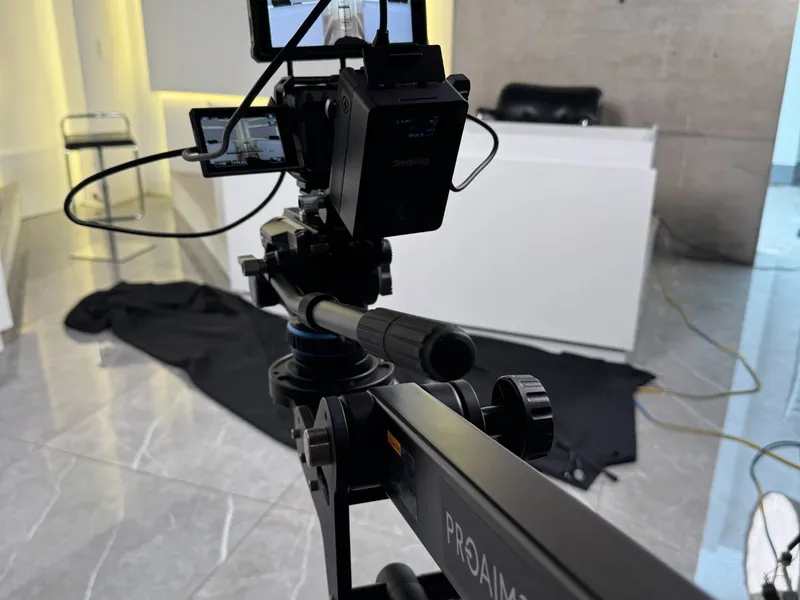 Canal YouTube Digital Pro — Cámara de cine en pluma